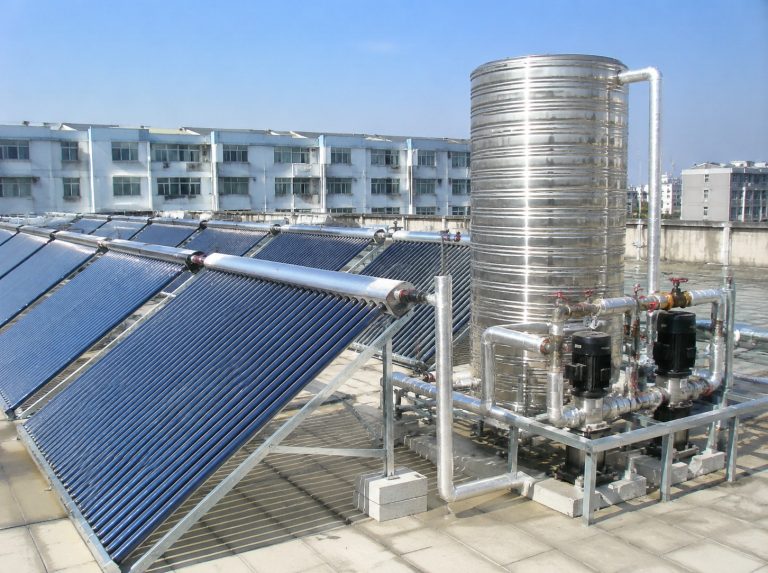 石城县商用大容量真空管太阳能热水系统